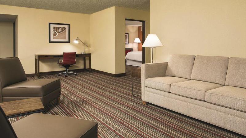 Clarion Hotel & Conference Center Bentonville Luaran gambar