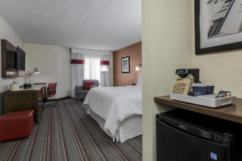 Clarion Hotel & Conference Center Bentonville Luaran gambar